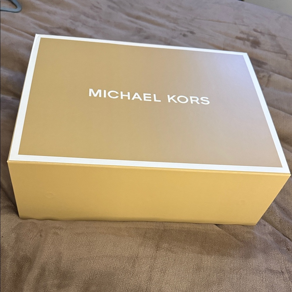 Michael Kors gift box